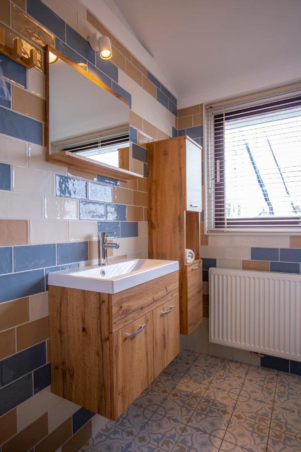 Unieke Woonboot In Harlingen Apartment Екстериор снимка